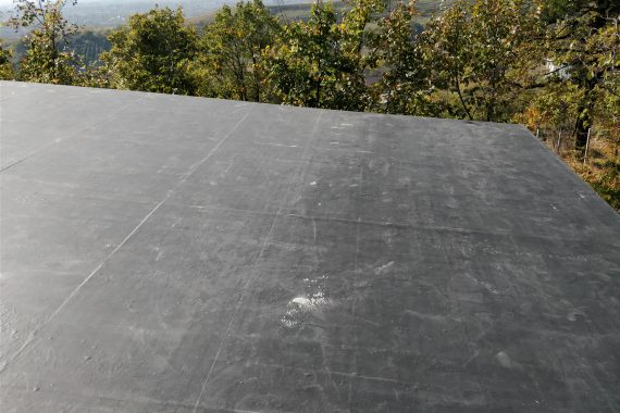 Hidroizolație la acoperis de casa din lemn Targoviste